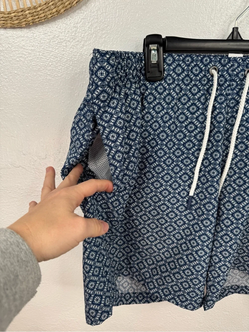 Cabana Lifestyle Swim Trunks Men's XL Blue White Geometric Drawstring Lined